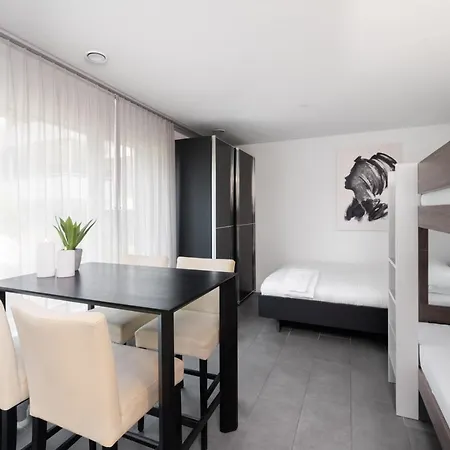 Rafael Aparthotel *